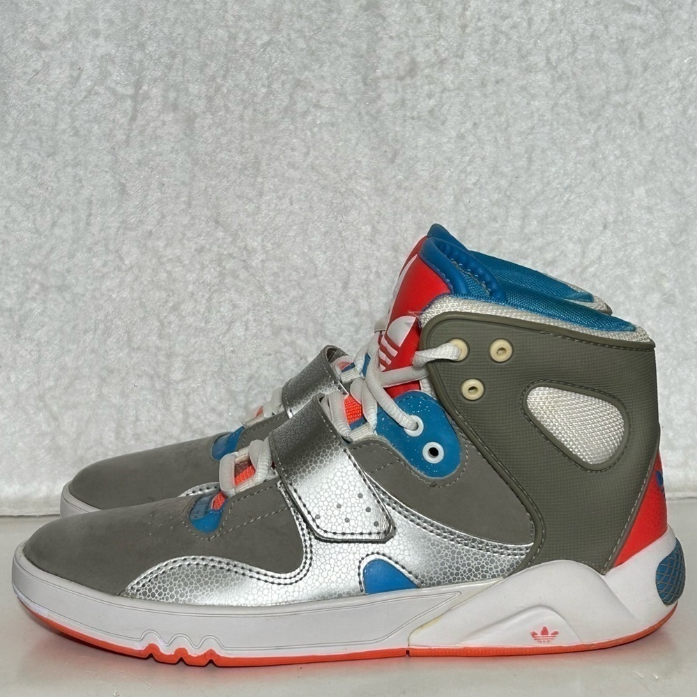 Adidas Womens Grey Roadhouse High Top Basketball Athletic Sneakers Shoes SZ US 6 - Picture 2 of 11